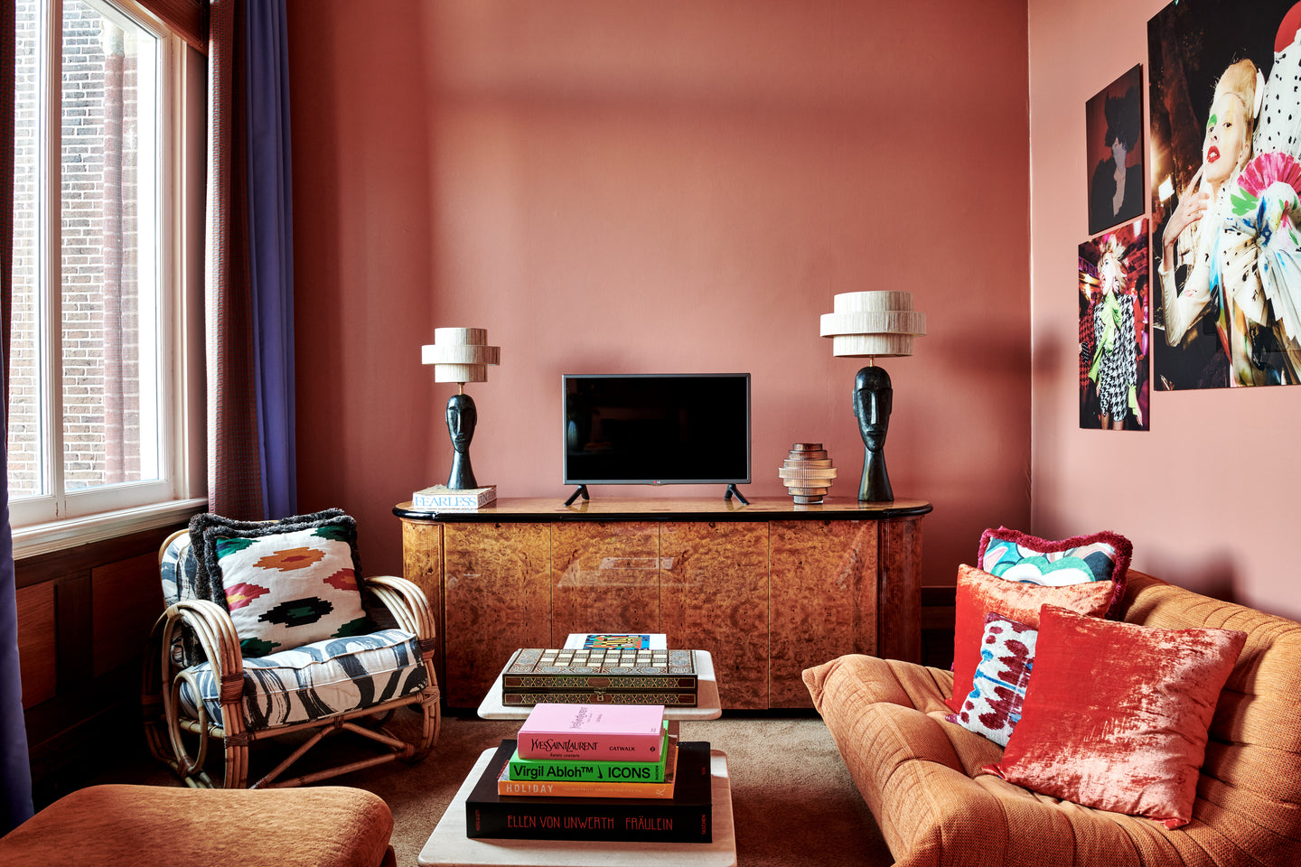 Madame Garage Hotel L'Europe custom wood-head lamps for hotel interior design Madame Garage Hotel L'Europe custom wood-head lamps for hotel interior design