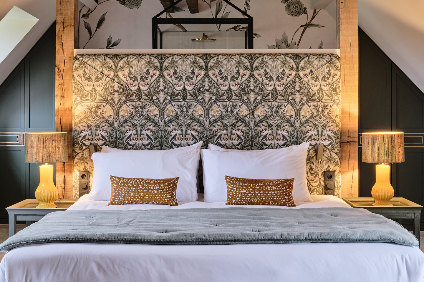 MadameGarage_Chateau_Neercanne_custome_and handmade bedside lamps MadameGarage_Chateau_Neercanne_custome_and handmade bedside lamps