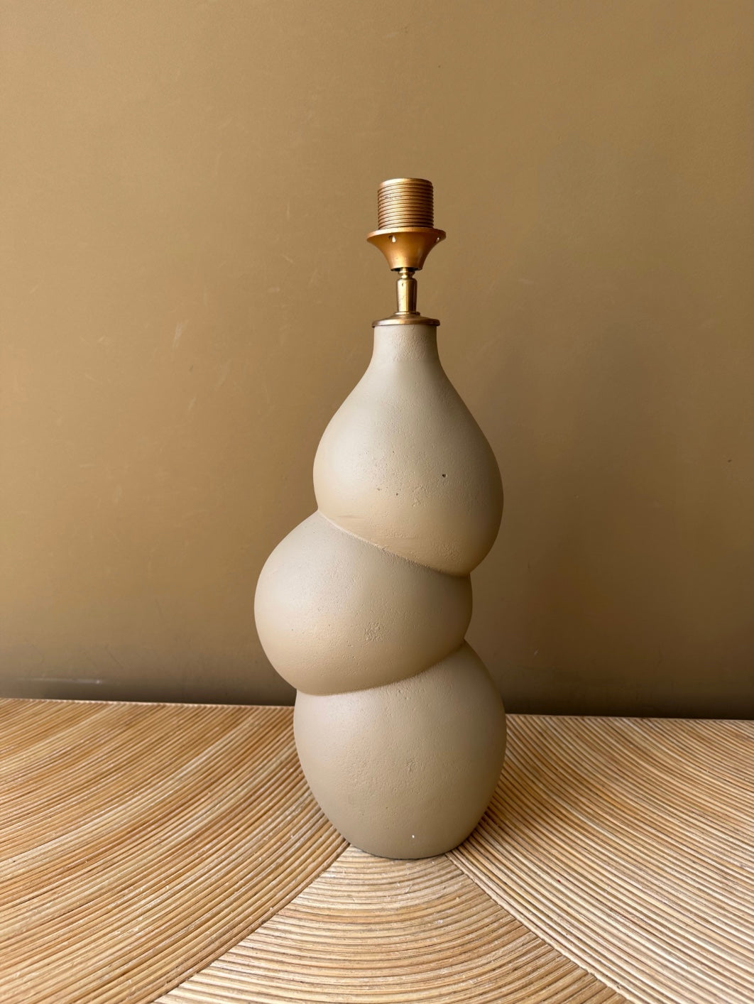 「SIAM SHADE/10～The Perfect Collection～」 Travertin Bamboo Natural Stone Lamp Base | Unique Design by Madame