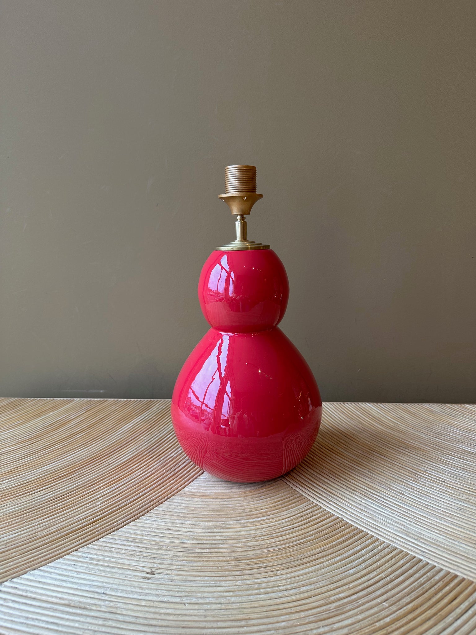 Glossy Fuchsia Hips 30