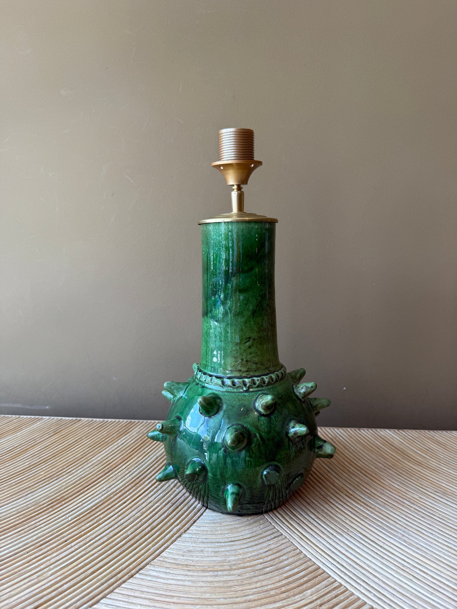 Marrakech Dark Green Low Spikes