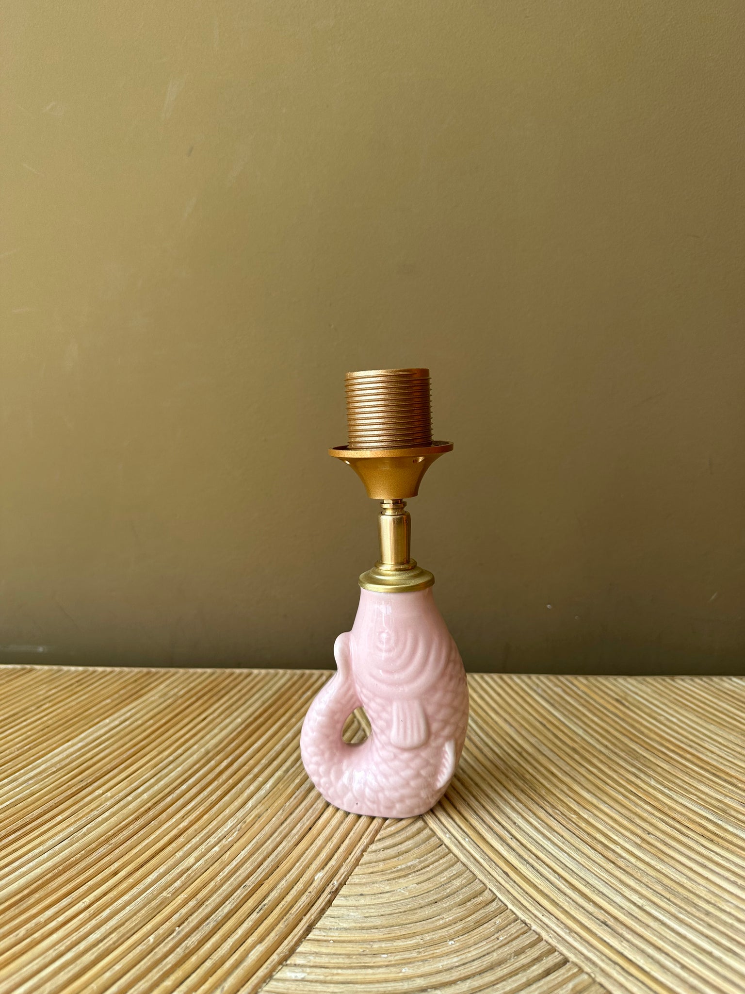 Port-a-table Fish Pink