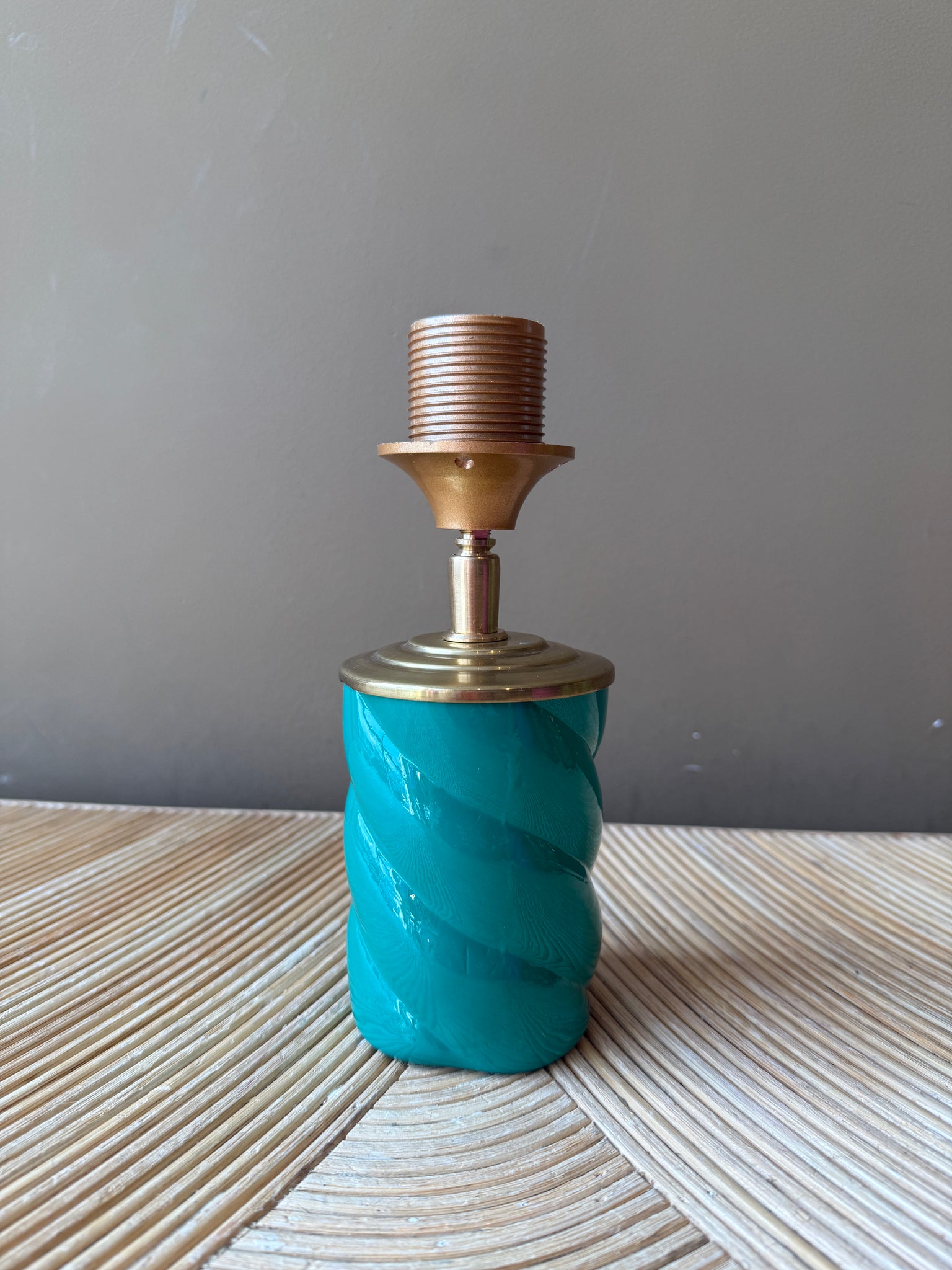 Port-a-table Solid Green Twister