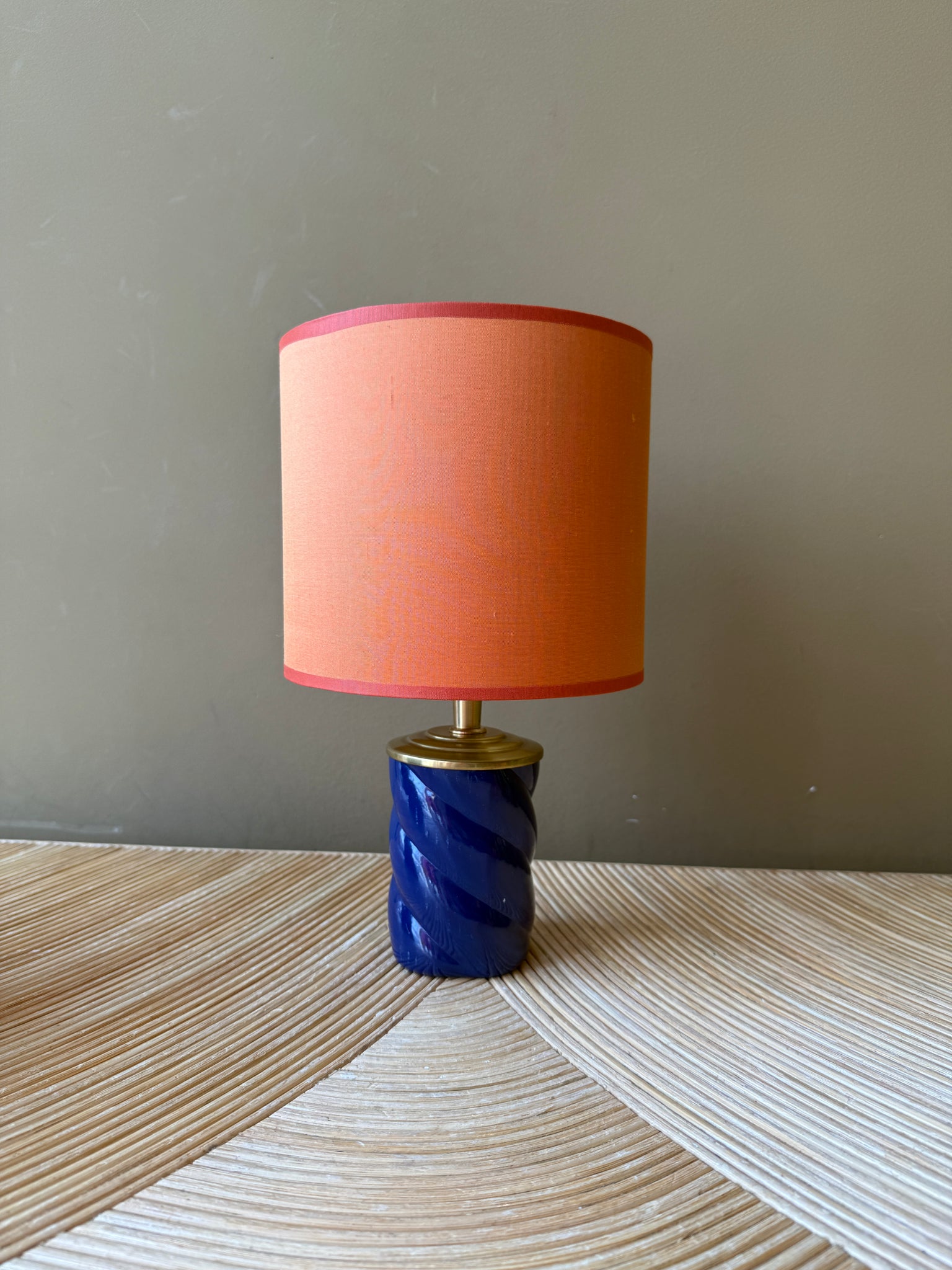 Port-a-table Solid Blue Twister