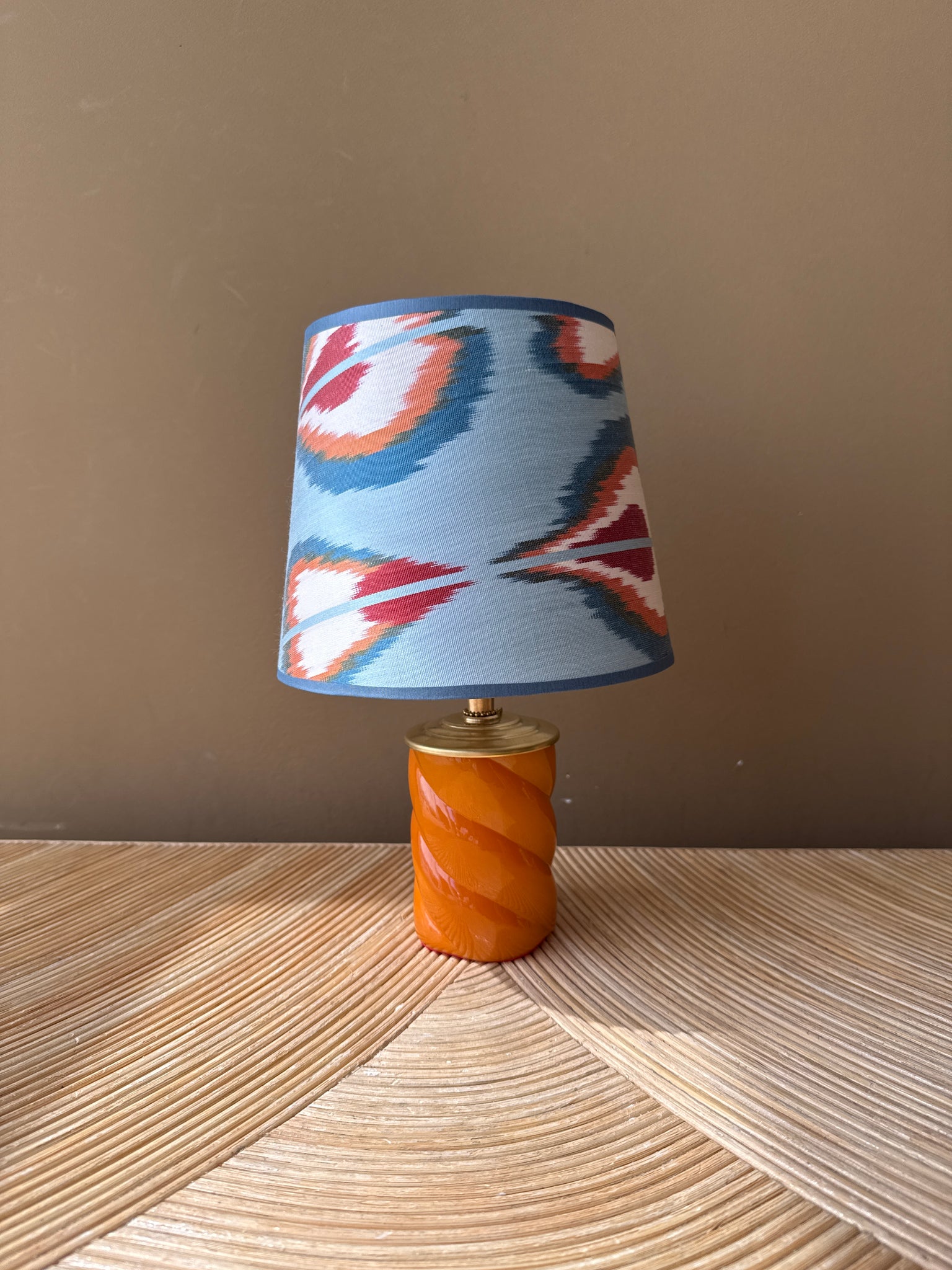 Port-a-table Solid Orange Twister