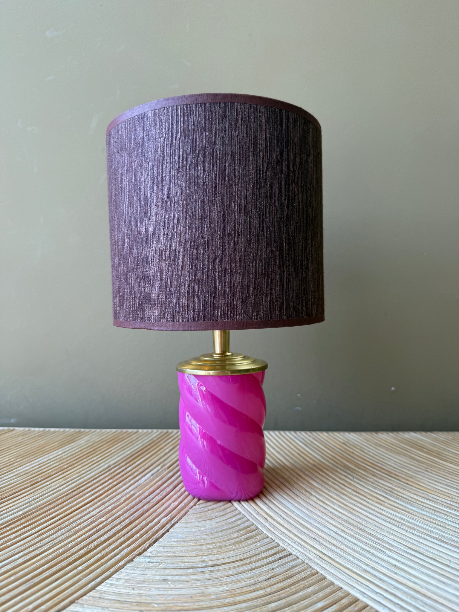 Port-a-table Solid Pink Twister