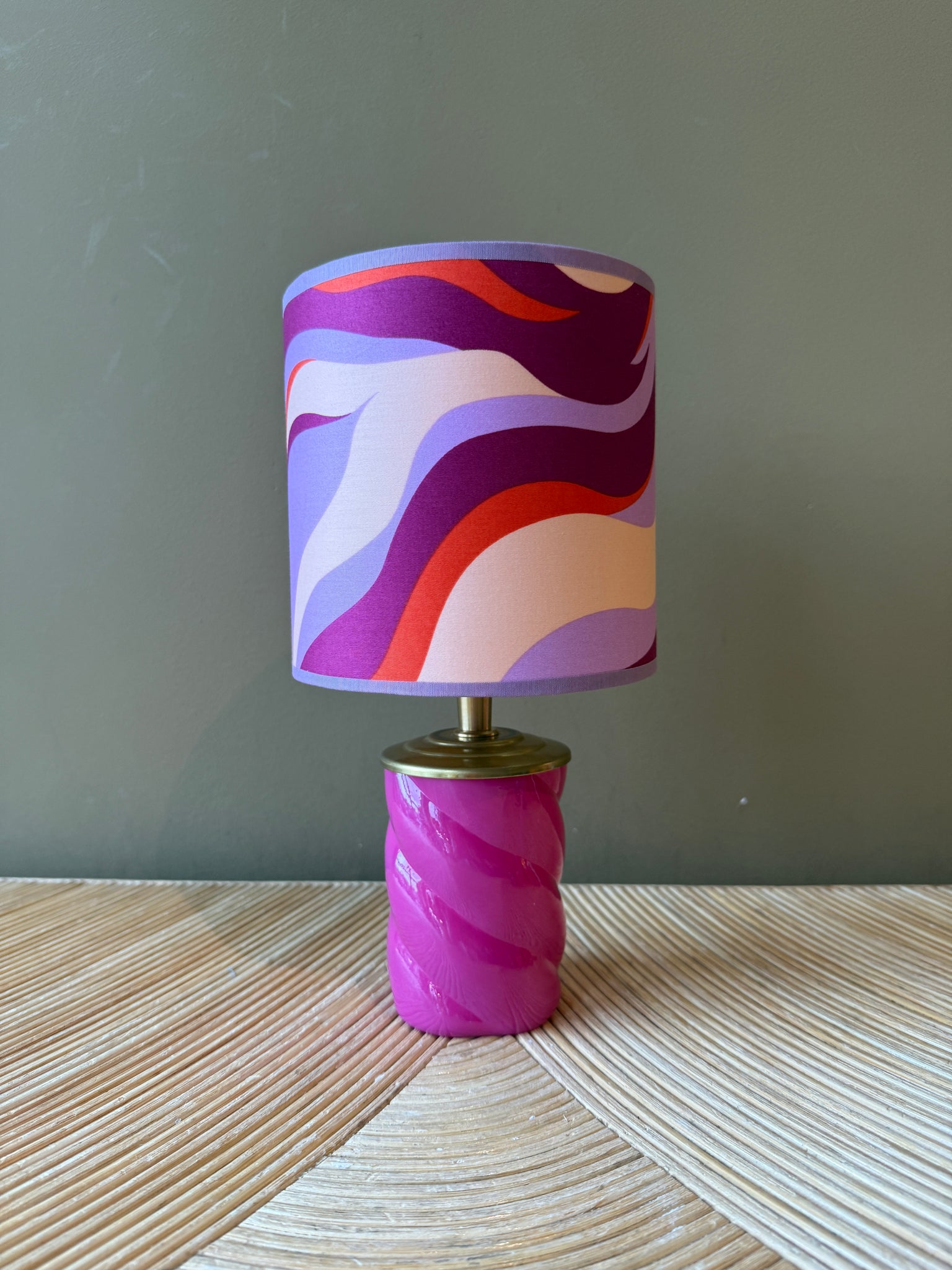 Port-a-table Solid Pink Twister
