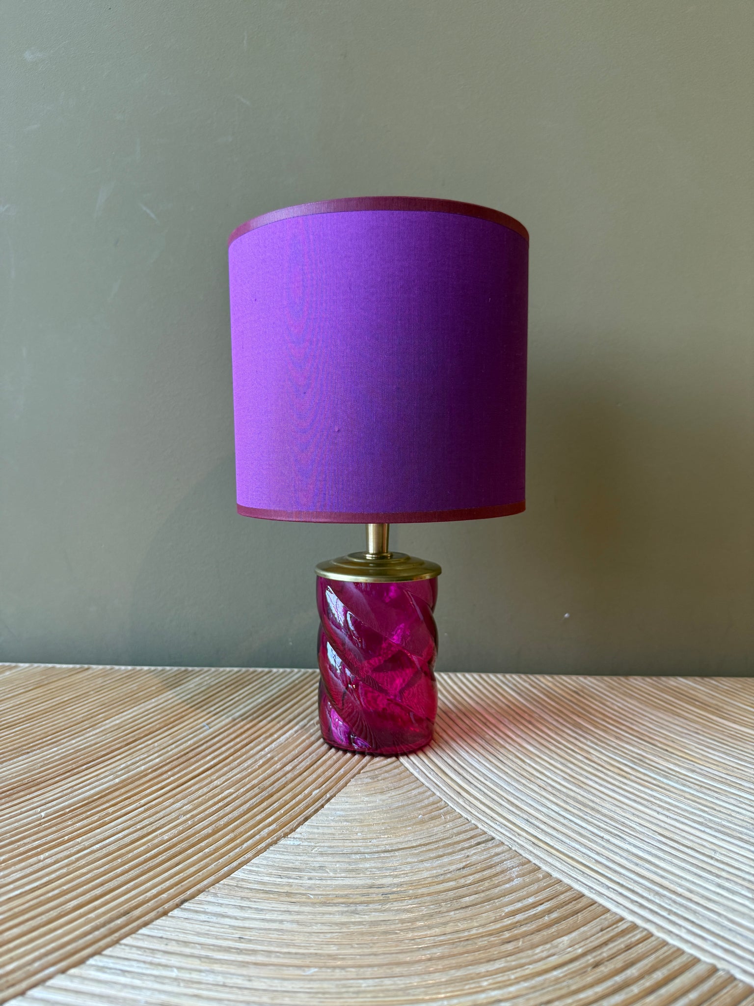 Port-a-table Clear Pink Twister