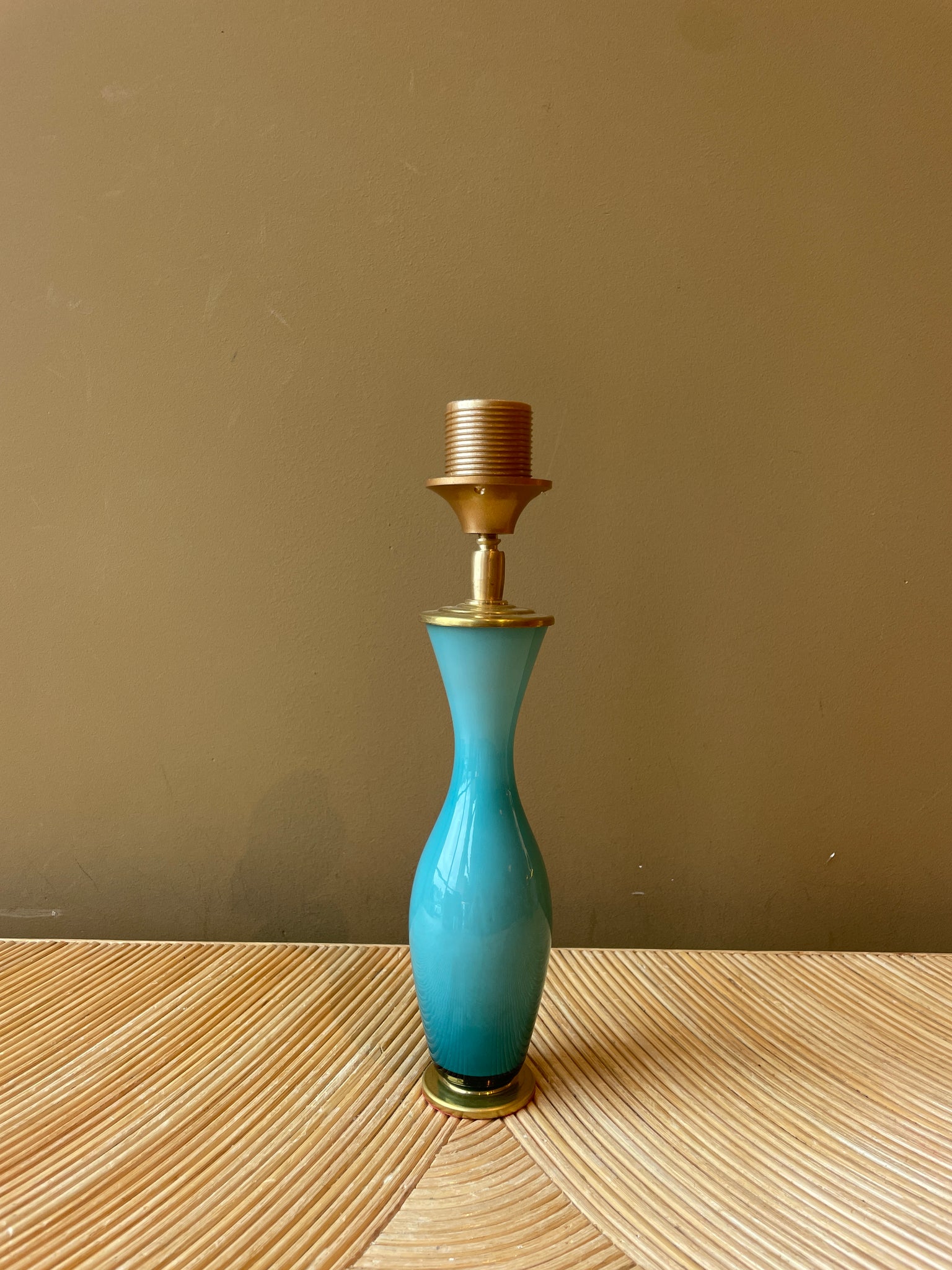 Port-a-Table Vintage Turquoise Hips