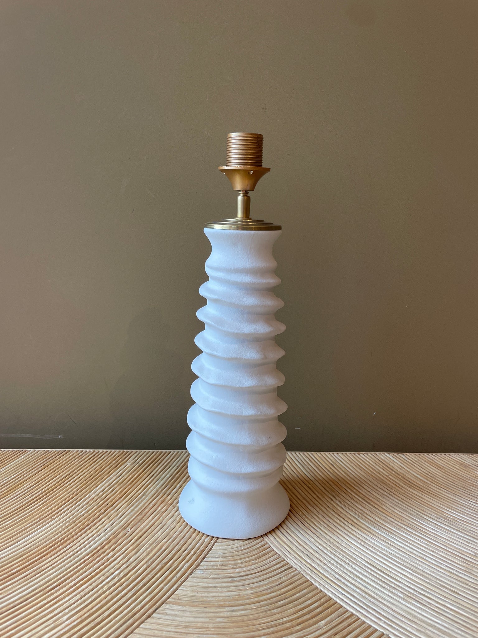 White Twister M
