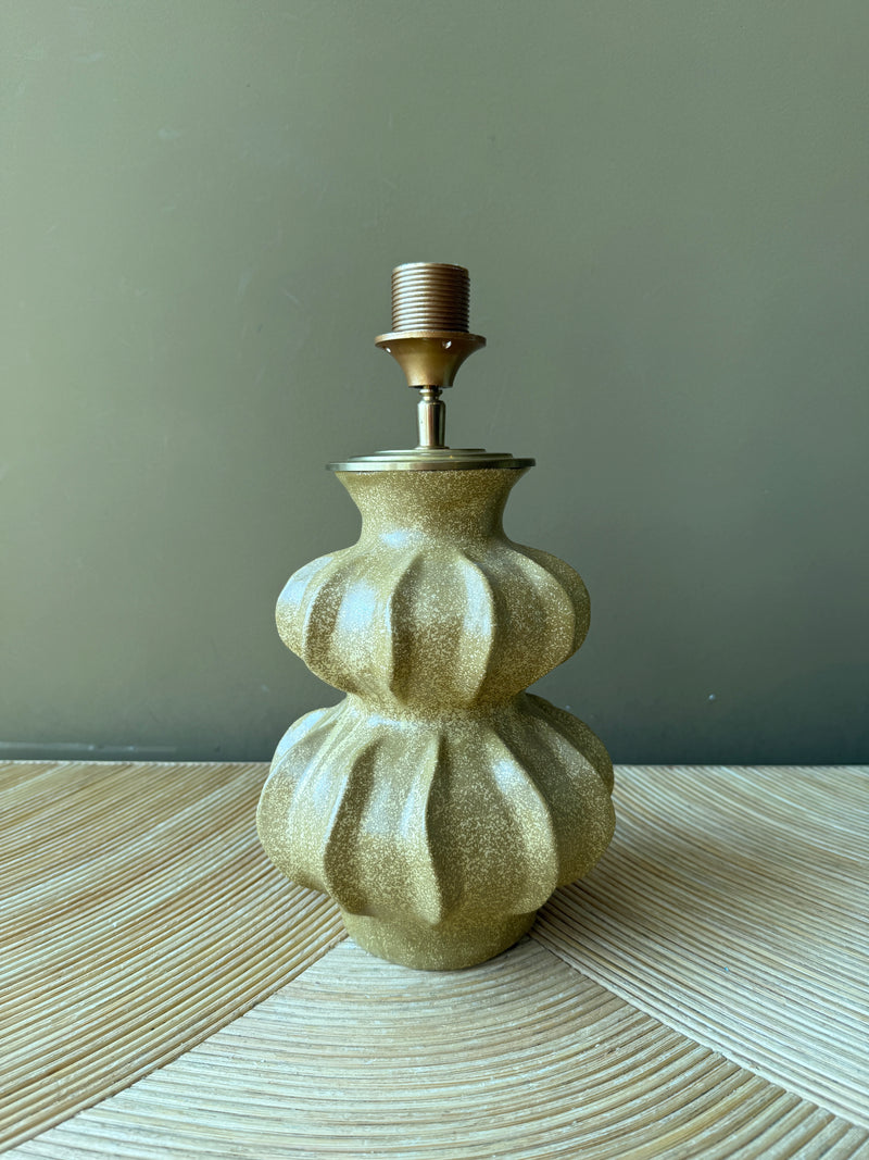 Ochre Peanut