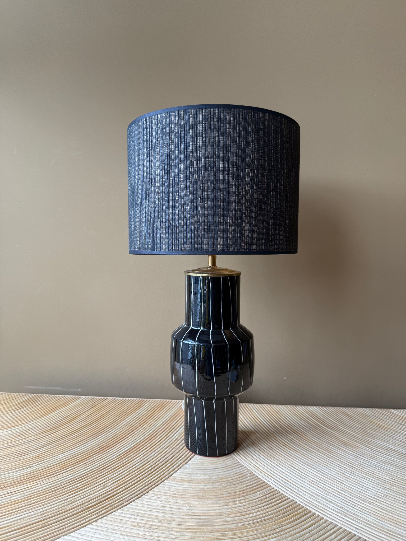 Steel black stripes M