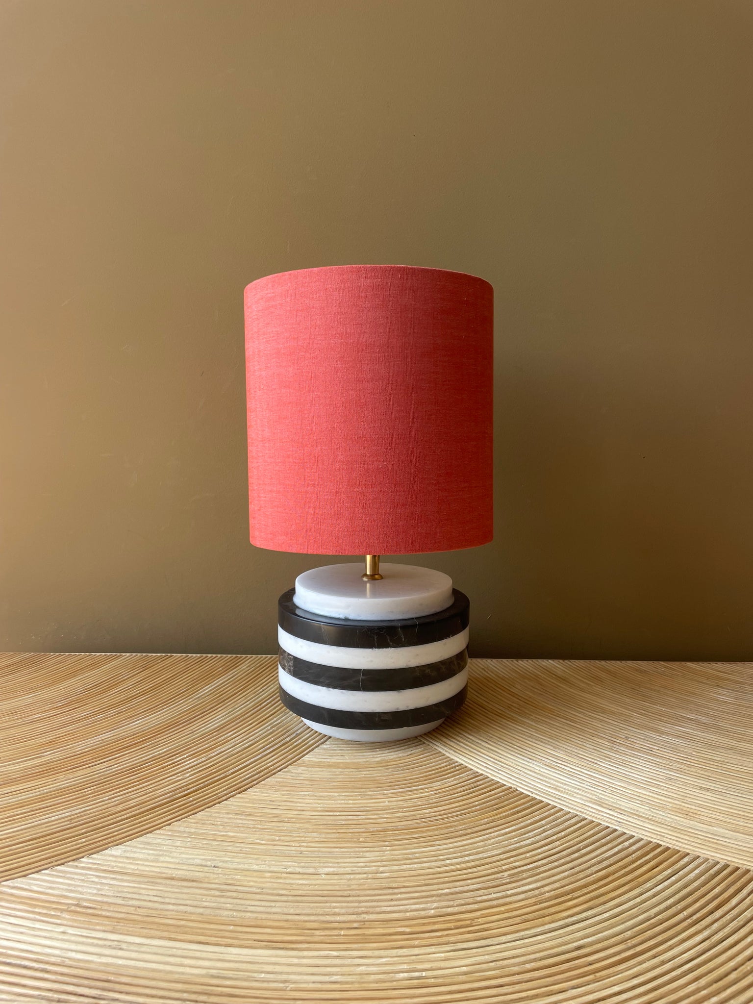 BW marble round_ashoka silk burned orange