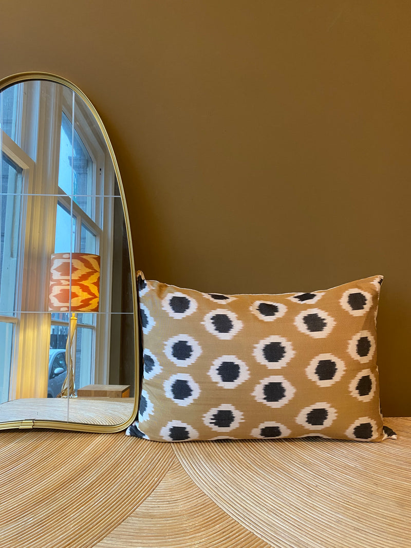 Cushion Golden Dots - Silk Ikat