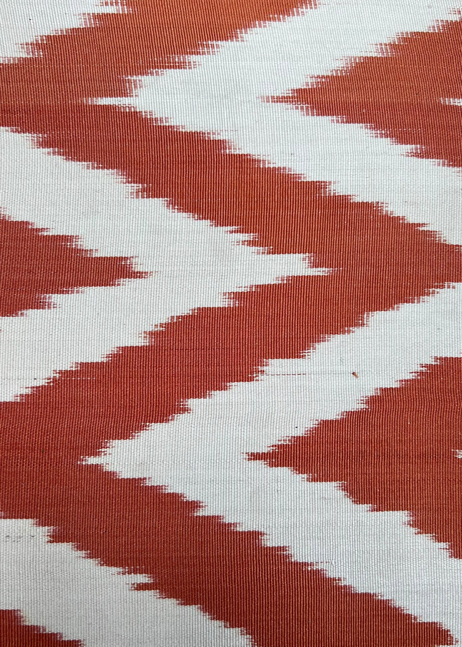 Terra Ecru Zigzag Silk Ikat