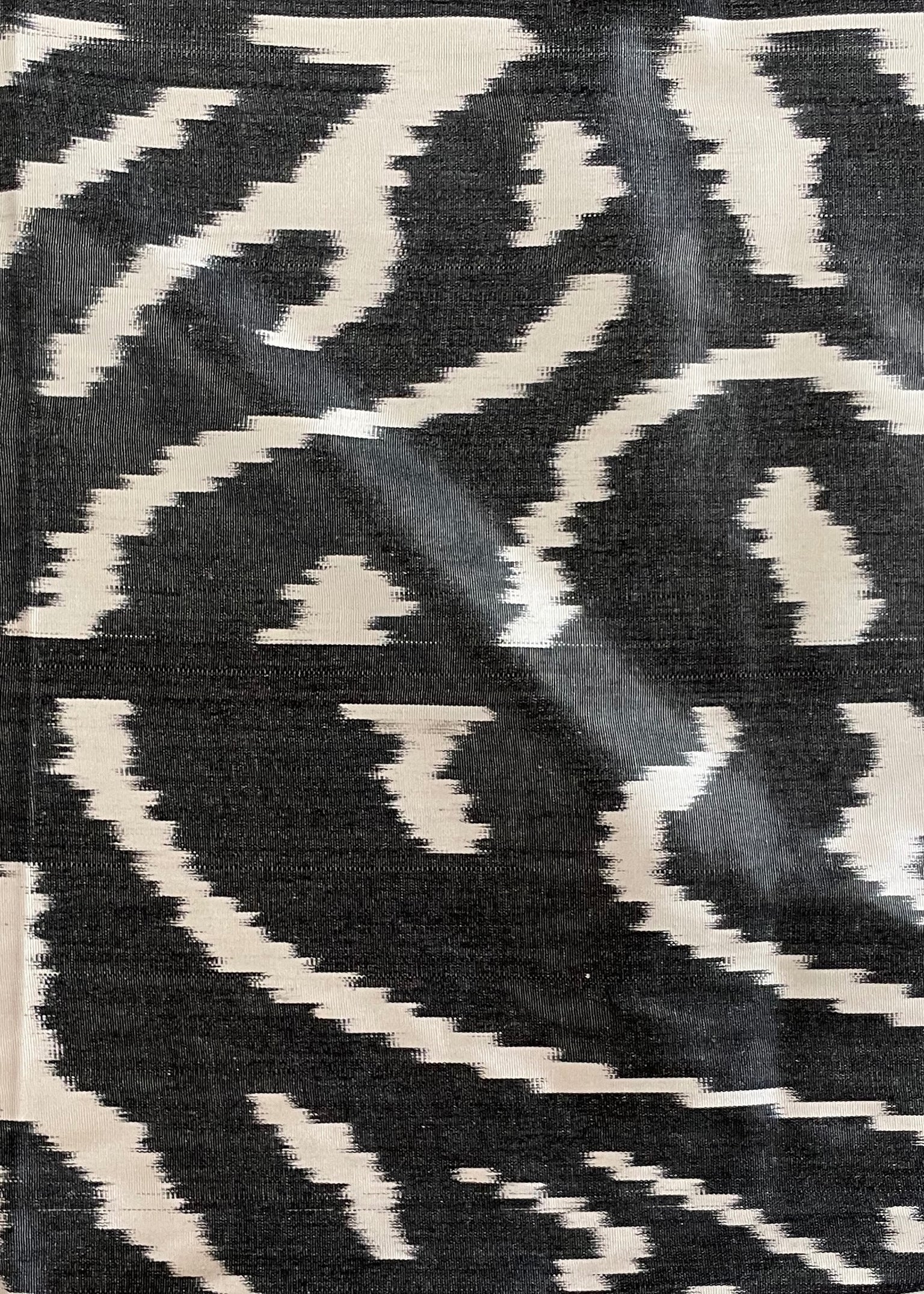 Black Grill Silk Ikat