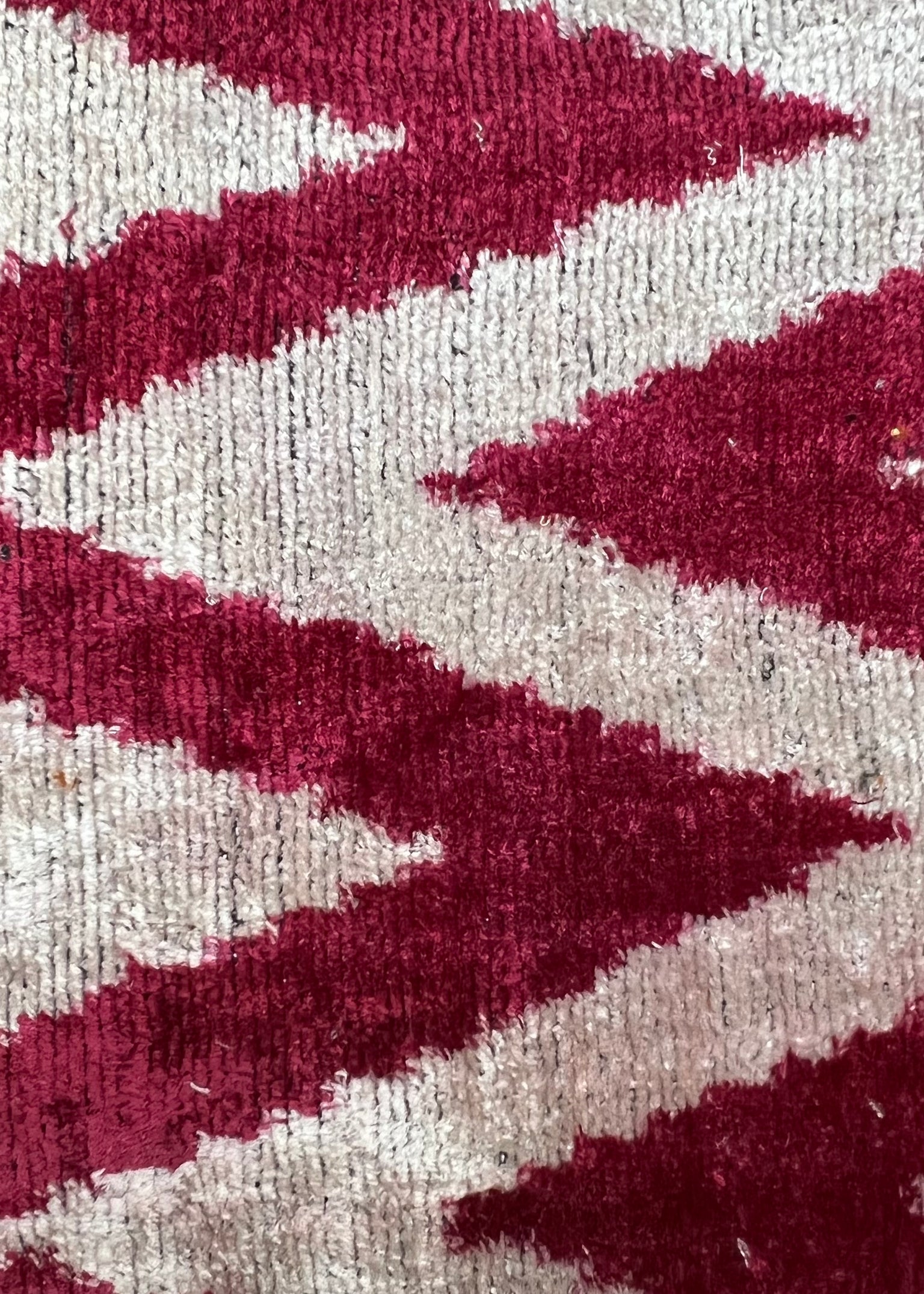 Velvet Red Wine Zigzag