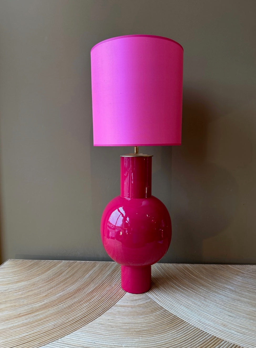 Doupion Neon Pink