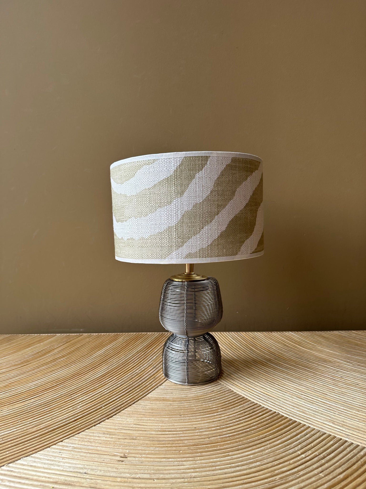 Port-a-table Steel Spiral | Panama Blonde Zebra