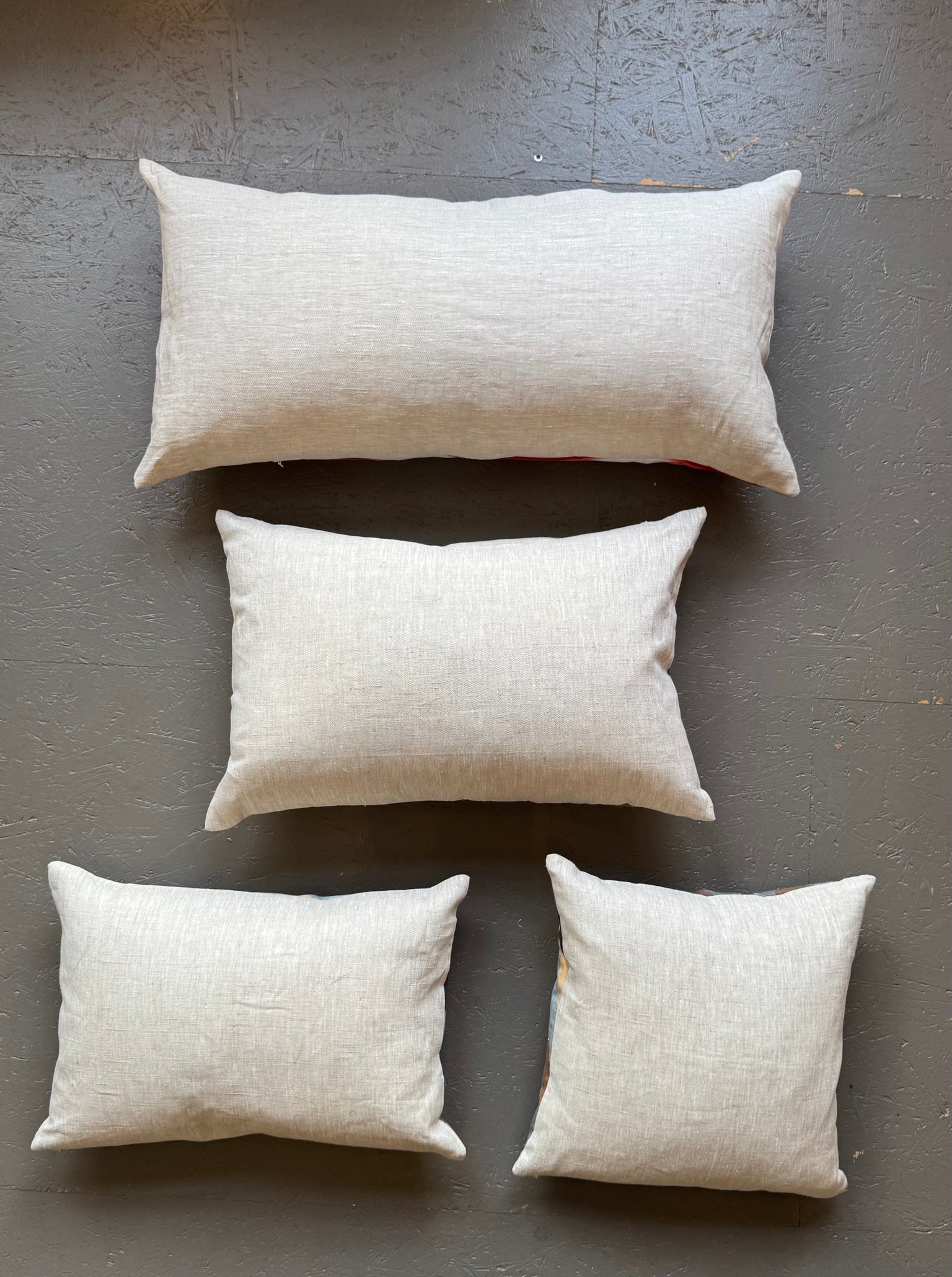 SALE Cushion Terra White Flower Pattern - Silk Ikat