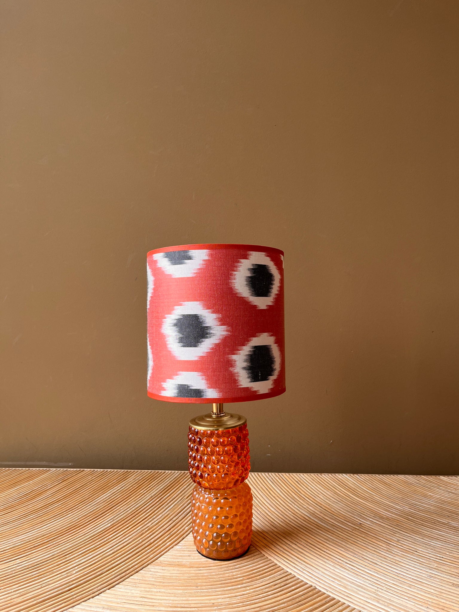 Port-a-table Bubbles Orange | Grapefruit Dots