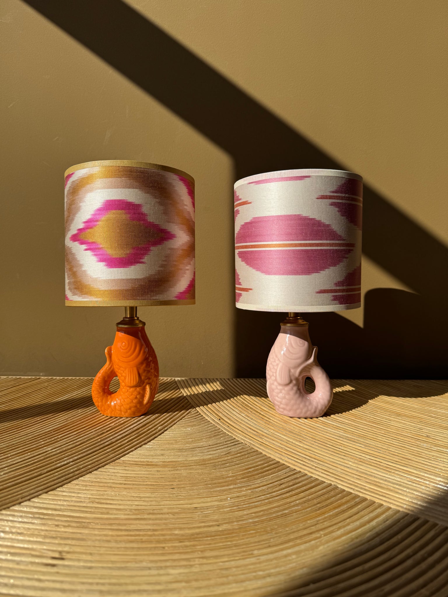 Port-a-table Ceramic Fish Orange | Caramel Fuchsia Flame