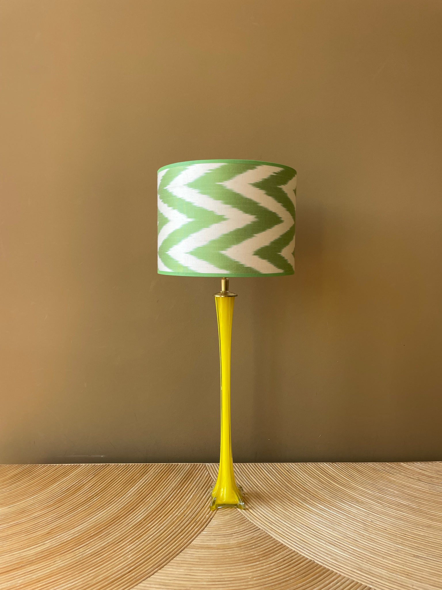 Yellow skinny glass_green zigzag