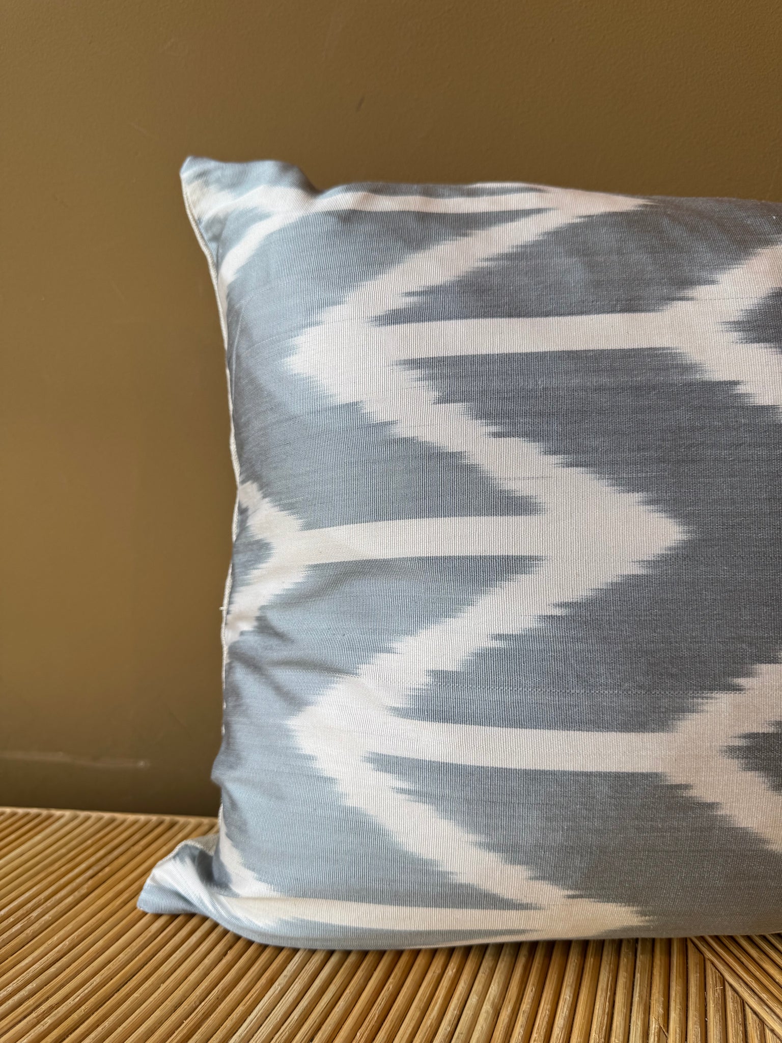 SALE Cushion Ice Blue Arrow - Silk Ikat