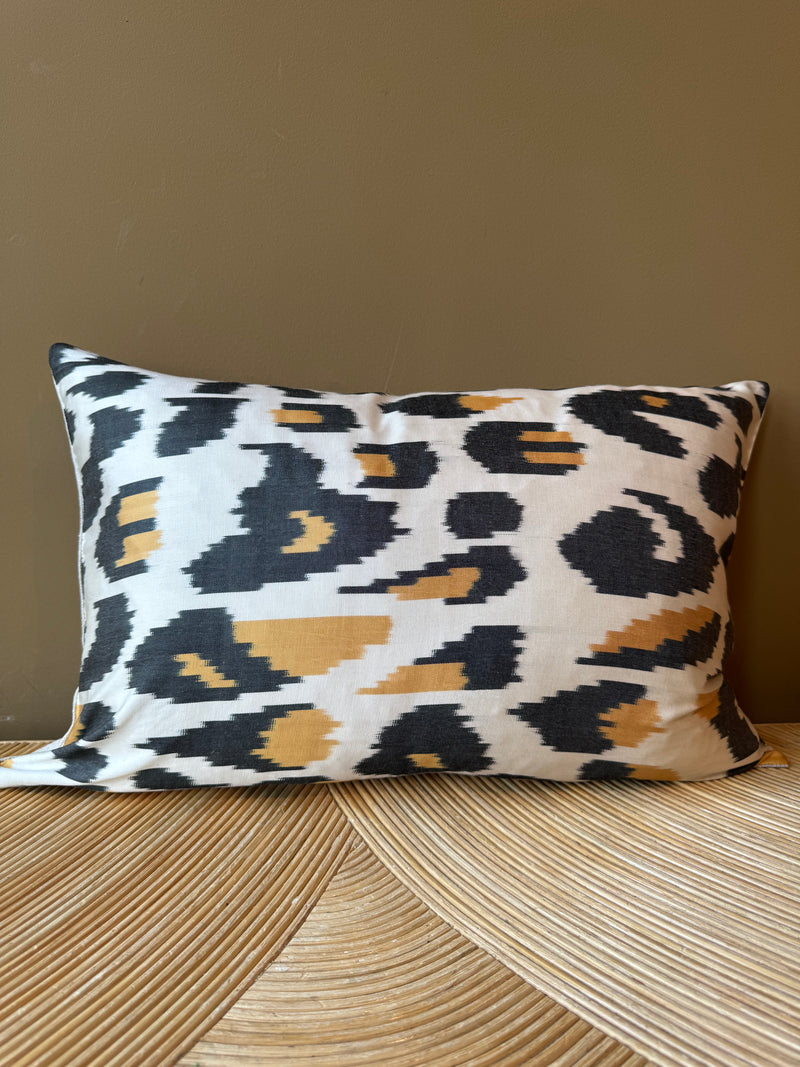 SALE Cushion Silk Leopard - Silk Ikat