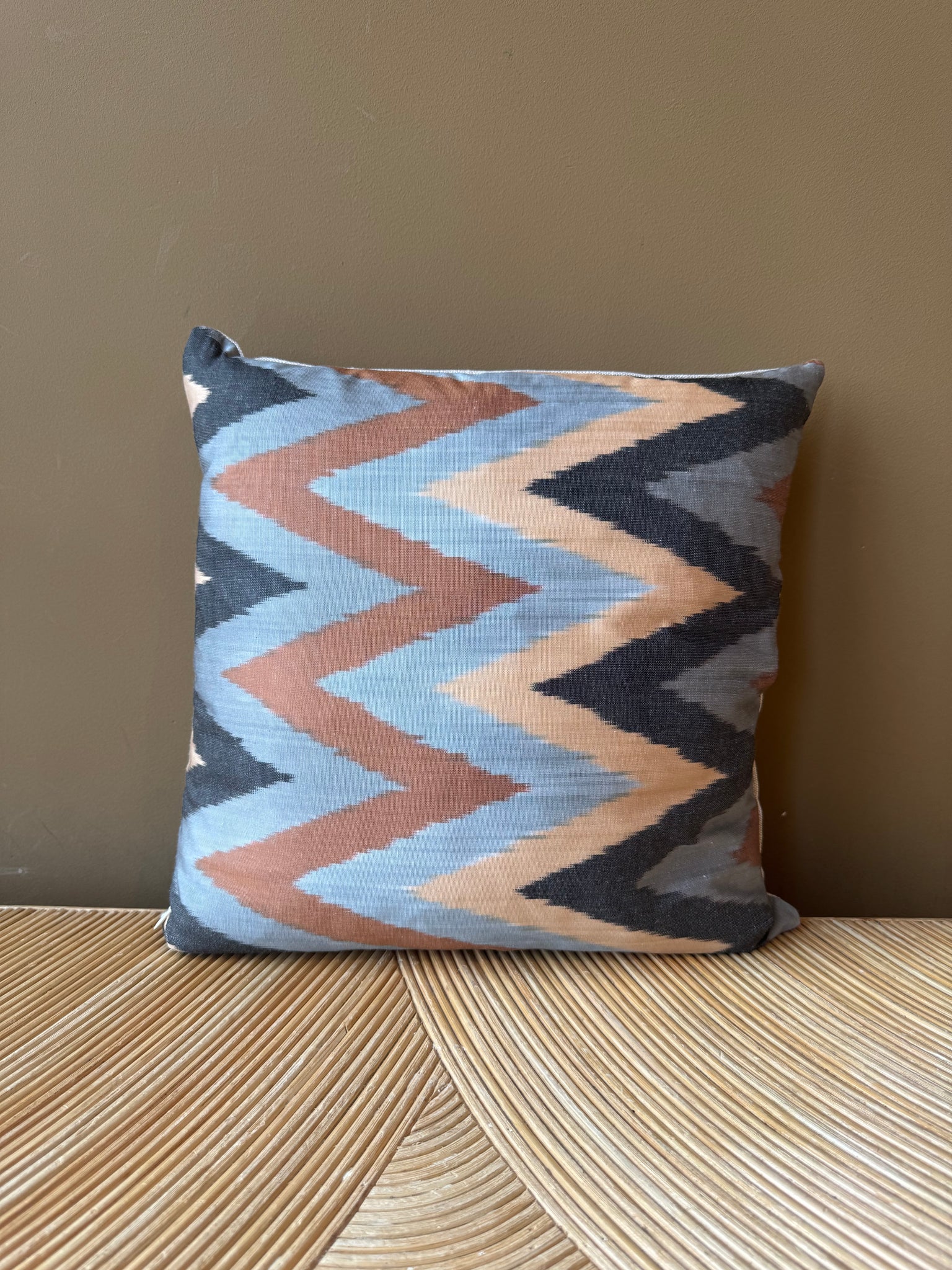 SALE Cushion Missona Zigzag - Silk Ikat
