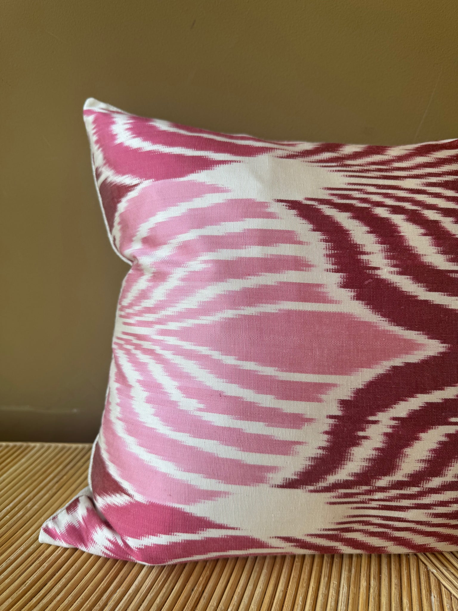 SALE Cushion Silk Pink Leaves - Silk Ikat