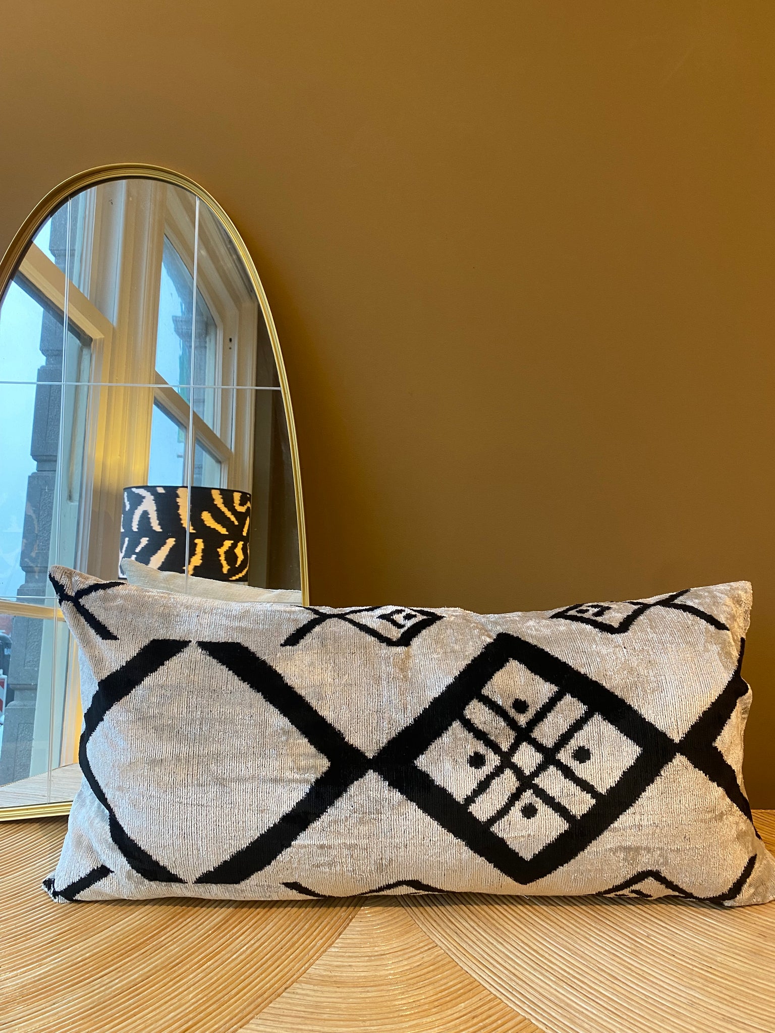 SALE Cushion Velvet Domino - Velvet Ikat