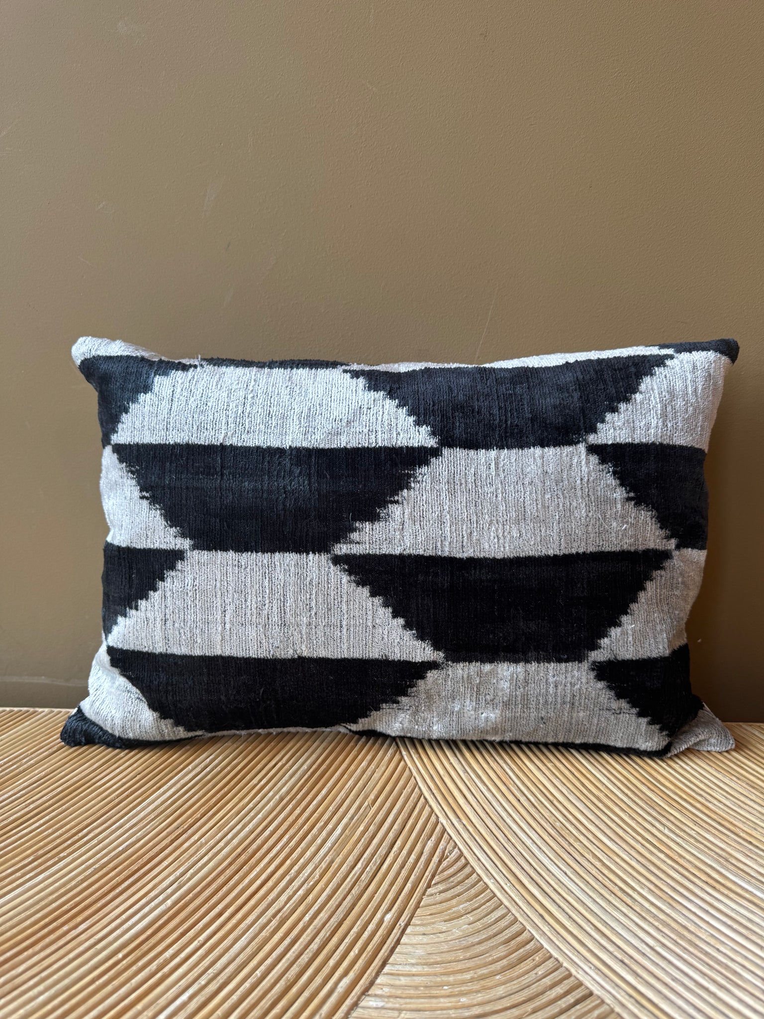 SALE Cushion Velvet Escher - Velvet Ikat