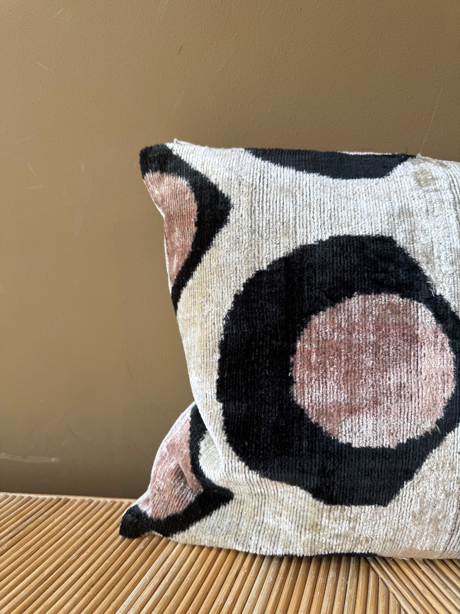 SALE Cushion Velvet Pink Zigzag - Velvet Ikat