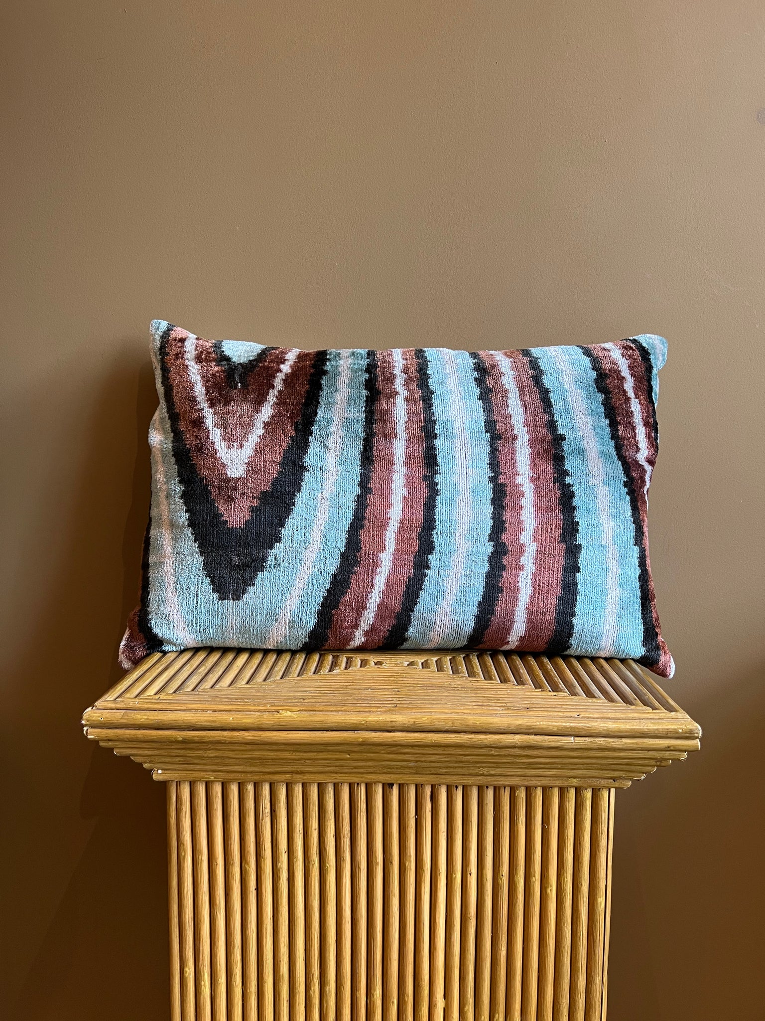 kussen velvet multicolor stripes