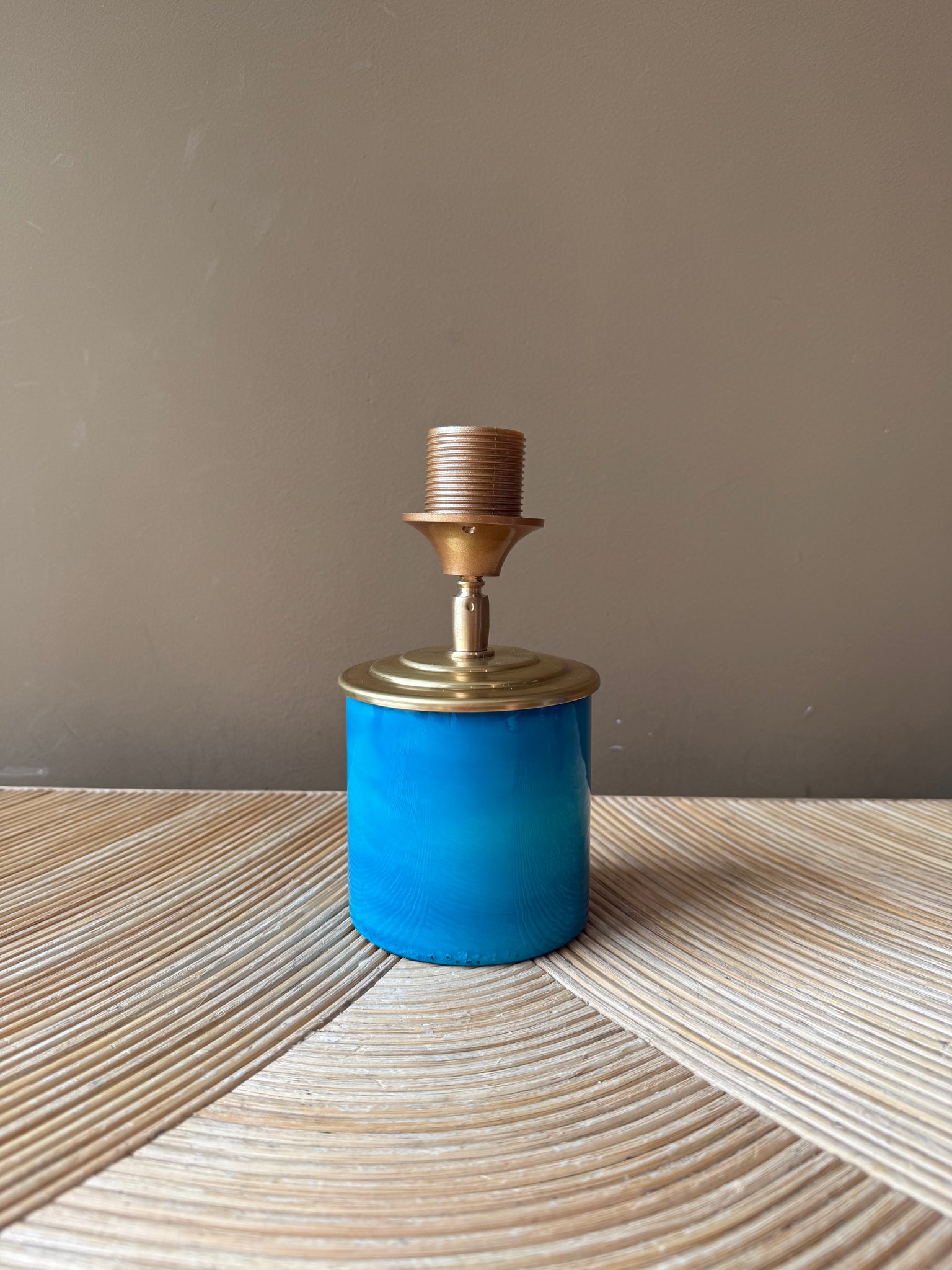 Port-a-table Blue Glass | Blue Beige Stripes