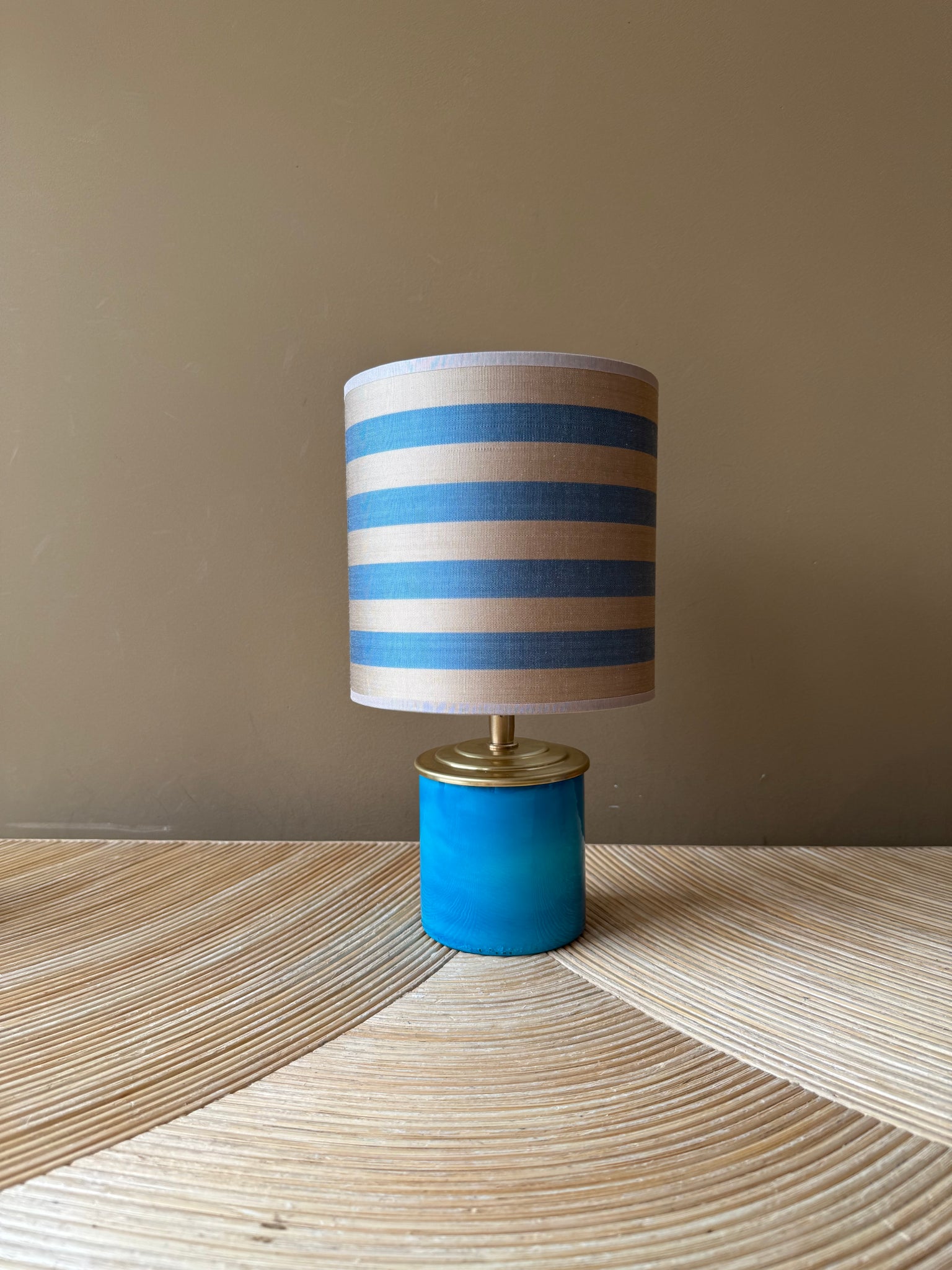 Port-a-table Blue Glass | Blue Beige Stripes