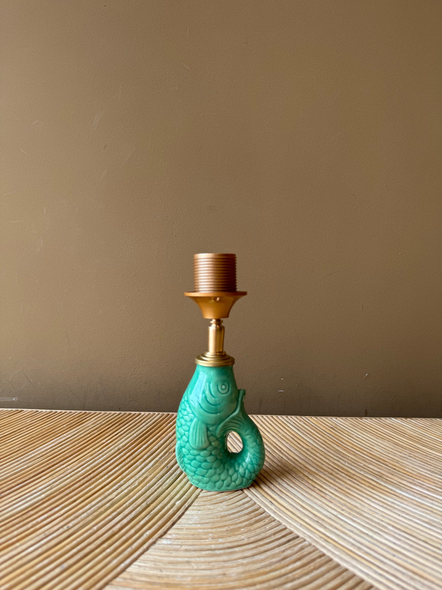 Port-a-table Fish Turquoise | Retro Red Green