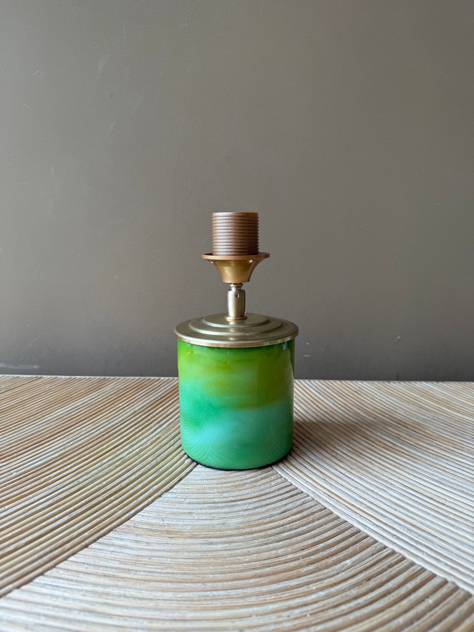 Port-a-table Green Glass | Doupion Bottle Green