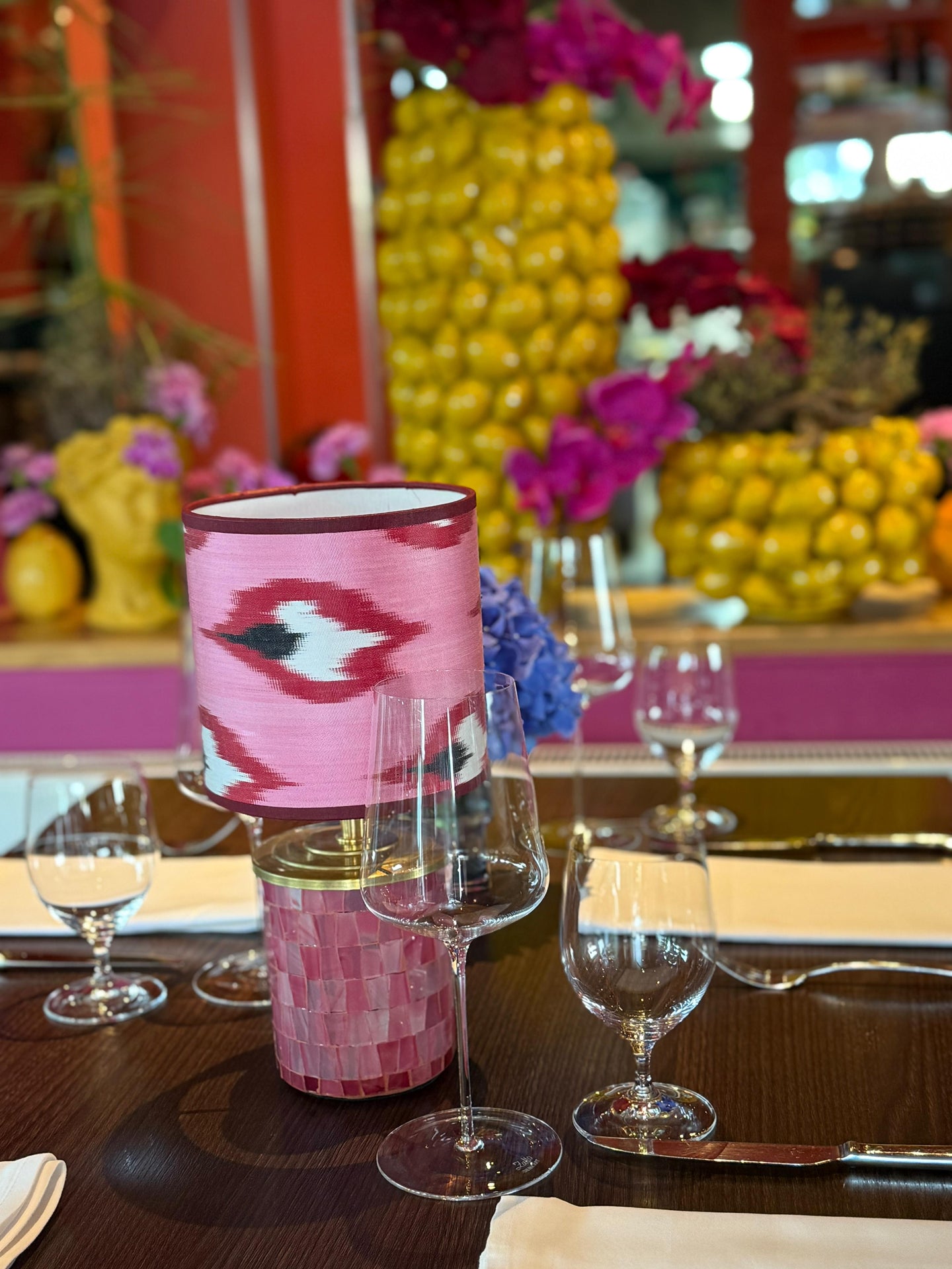 port-a-table pink mosaic_pink flame